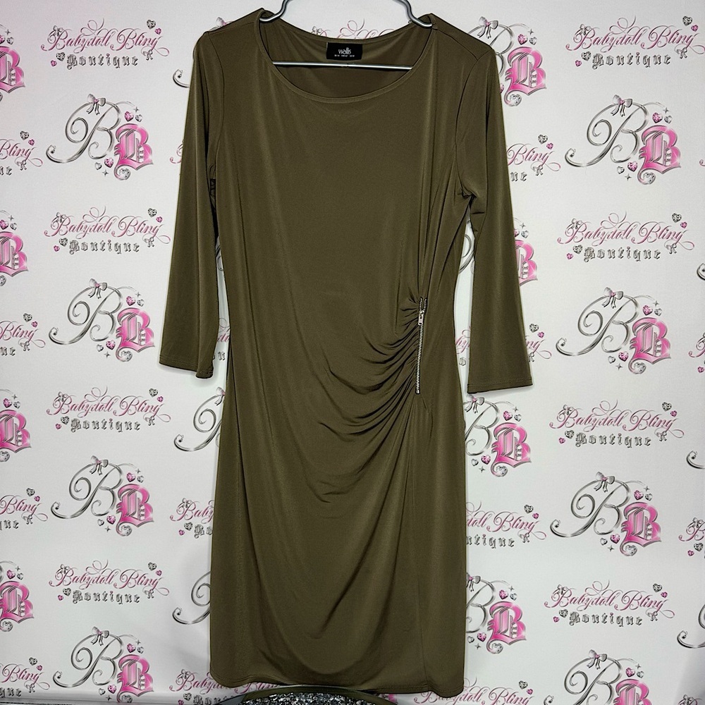 Wallis dress cinched zipper stunning stretchy army olive green bodycon flatter